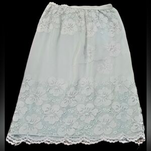 Vintage Women's M,  Skirt Slip w/ Lace Detail: Coquette Romantic Boho